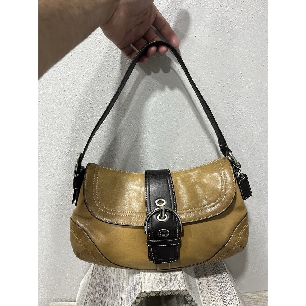 Coach Soho F10910 Vintage Y2K Camel Tan Brown Leather Buckle Flap Shoulder Bag